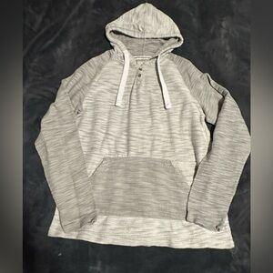Men’s long sleeved hoodie shirt